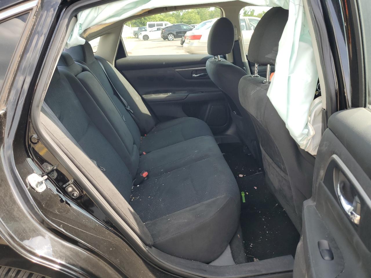 2015 Nissan Altima - Image 11