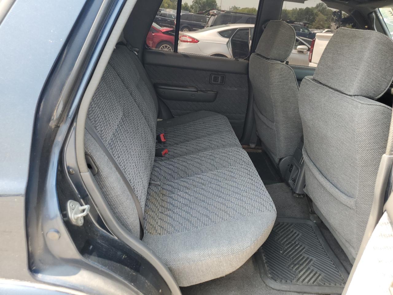 1995 Toyota Hilux VIN: KZN1309067346 Lot: 62937144