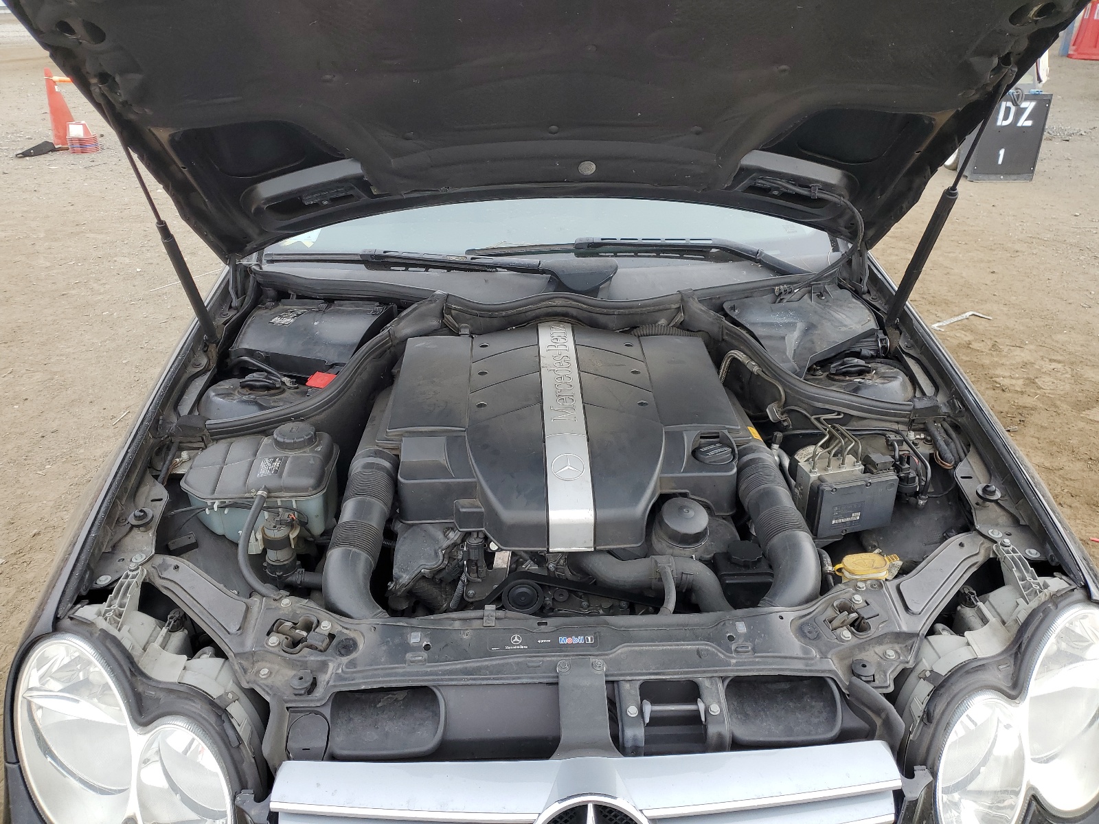 WDBTJ65J34F086680 2004 Mercedes-Benz Clk 320C