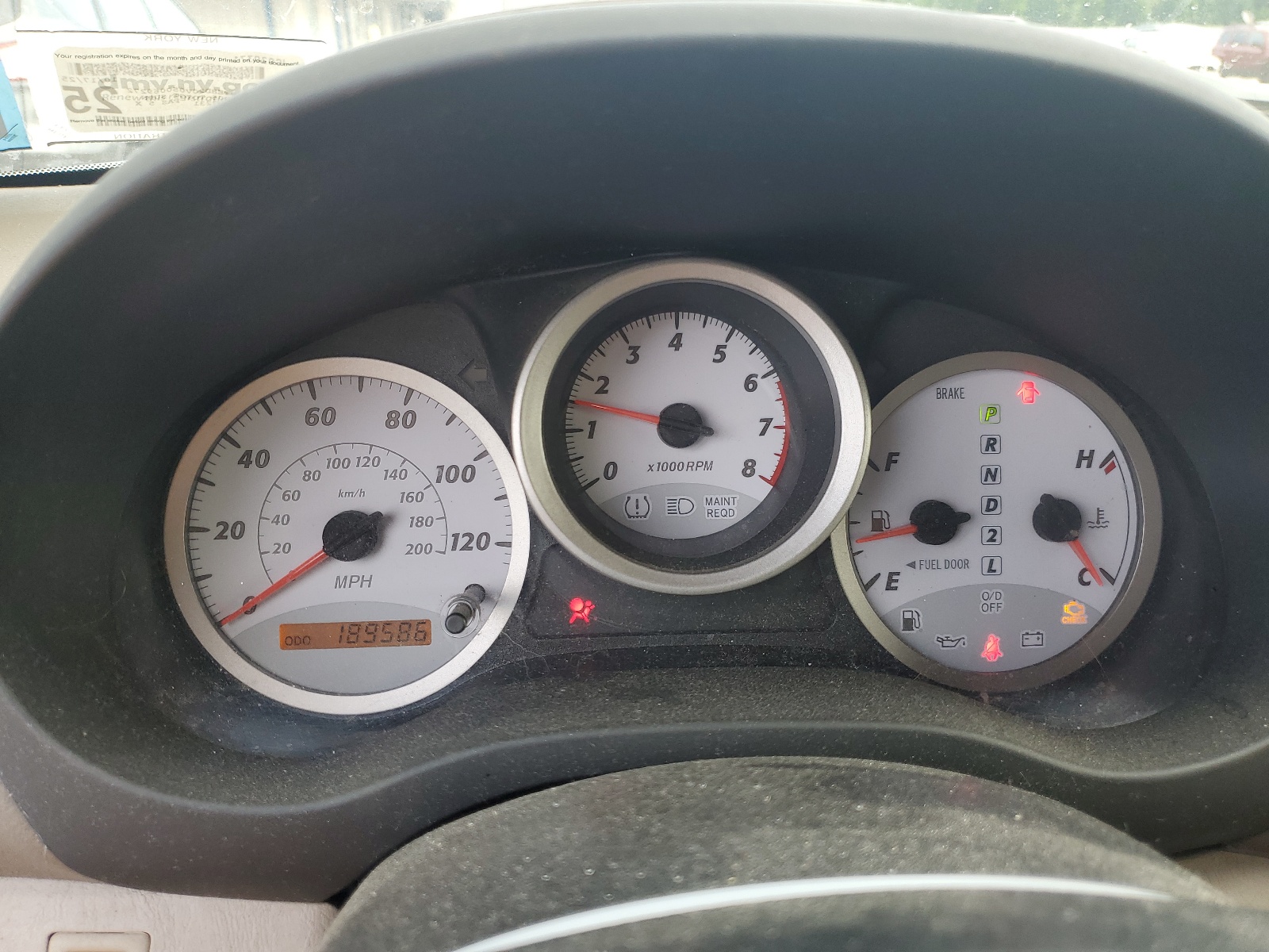 JTEHD20V050069272 2005 Toyota Rav4