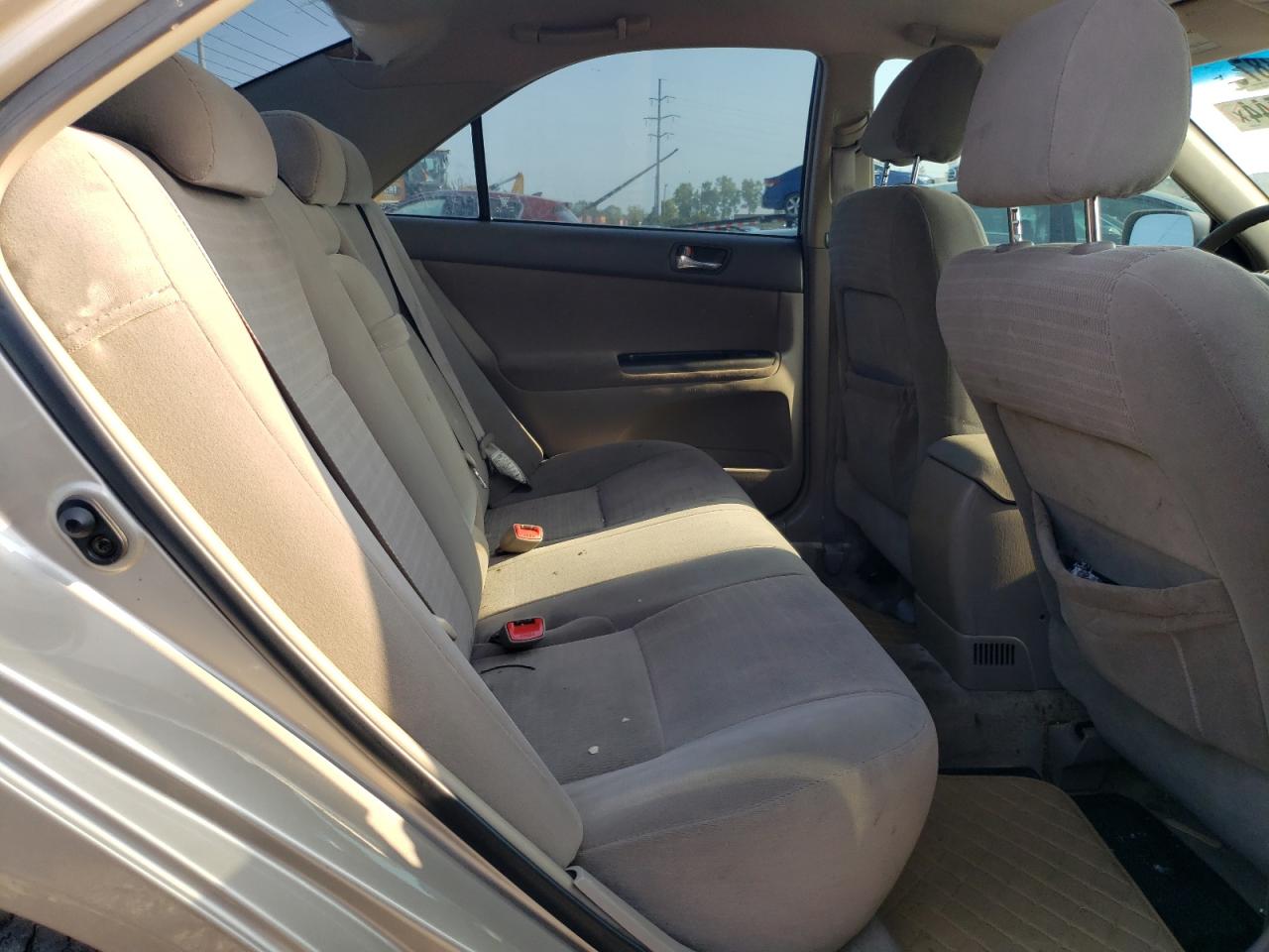 2005 Toyota Camry Le VIN: 4T1BE32K55U024073 Lot: 64176744