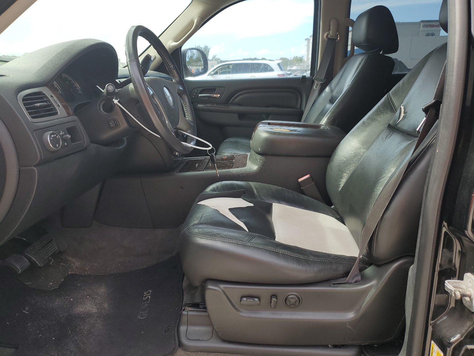 1GKS1GEJ9BR280889 2011 GMC Yukon Denali Hybrid