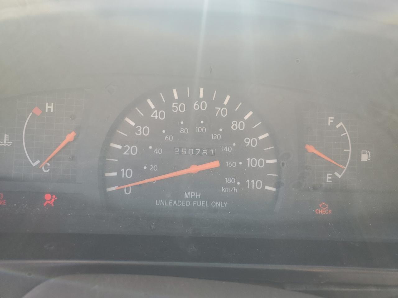 1999 Toyota Tacoma Xtracab VIN: 4TAVL52N5XZ549455 Lot: 63362334