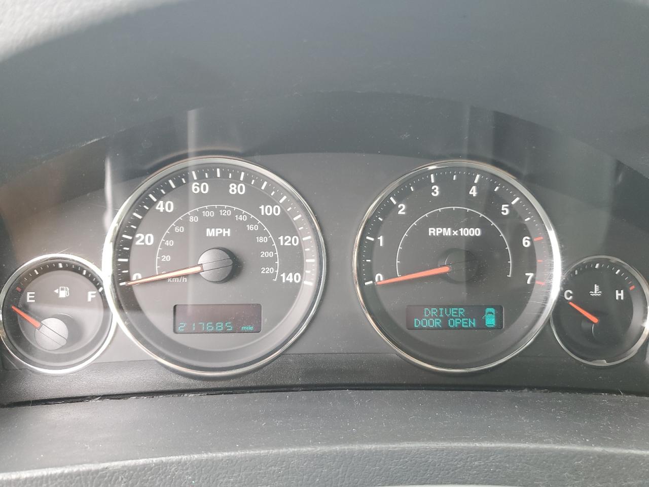 2007 Jeep Grand Cherokee Laredo VIN: 1J8GR48K97C500564 Lot: 64098944