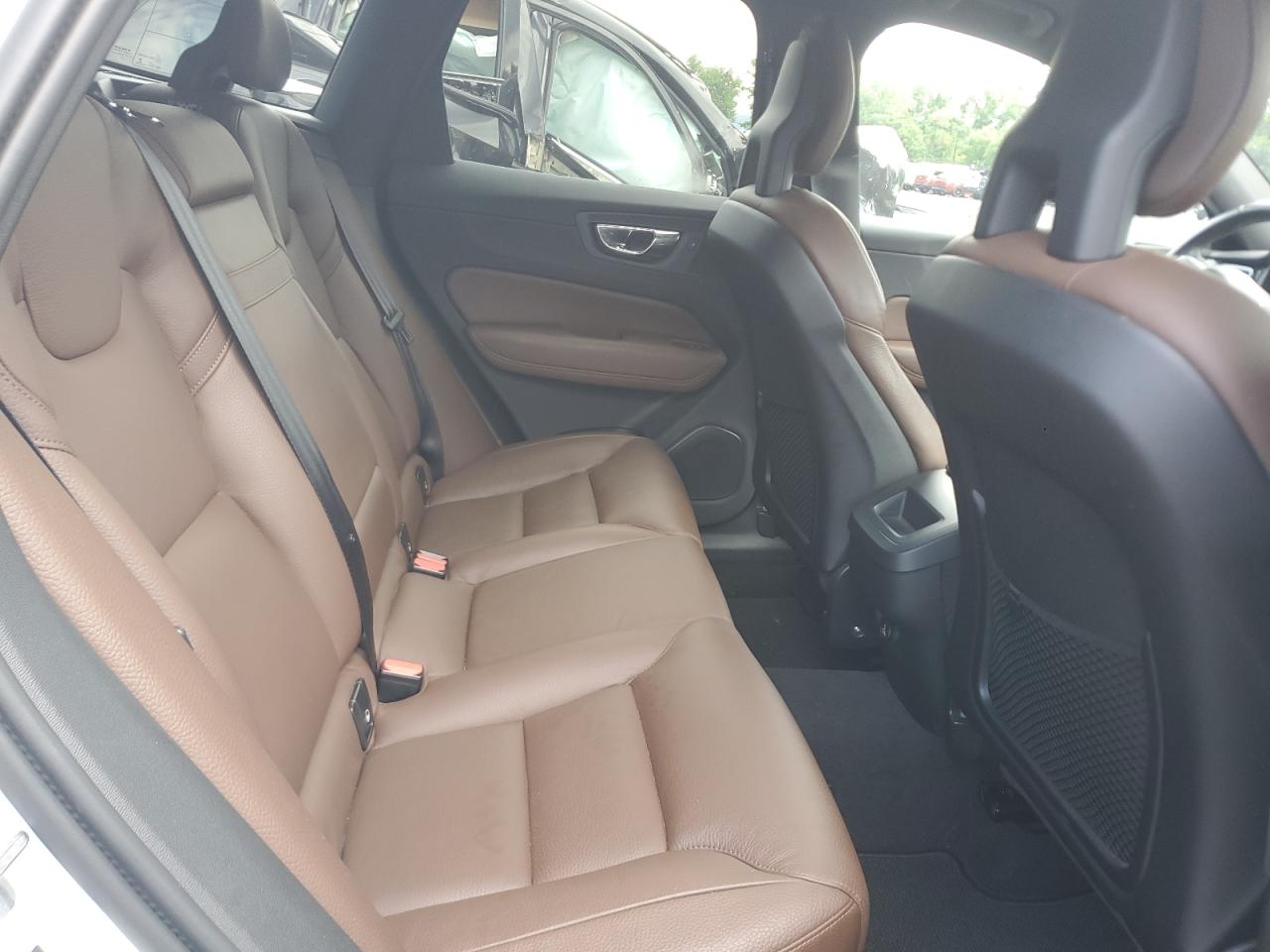 2018 Volvo Xc60 T5 VIN: LYV102RK9JB073022 Lot: 63722244