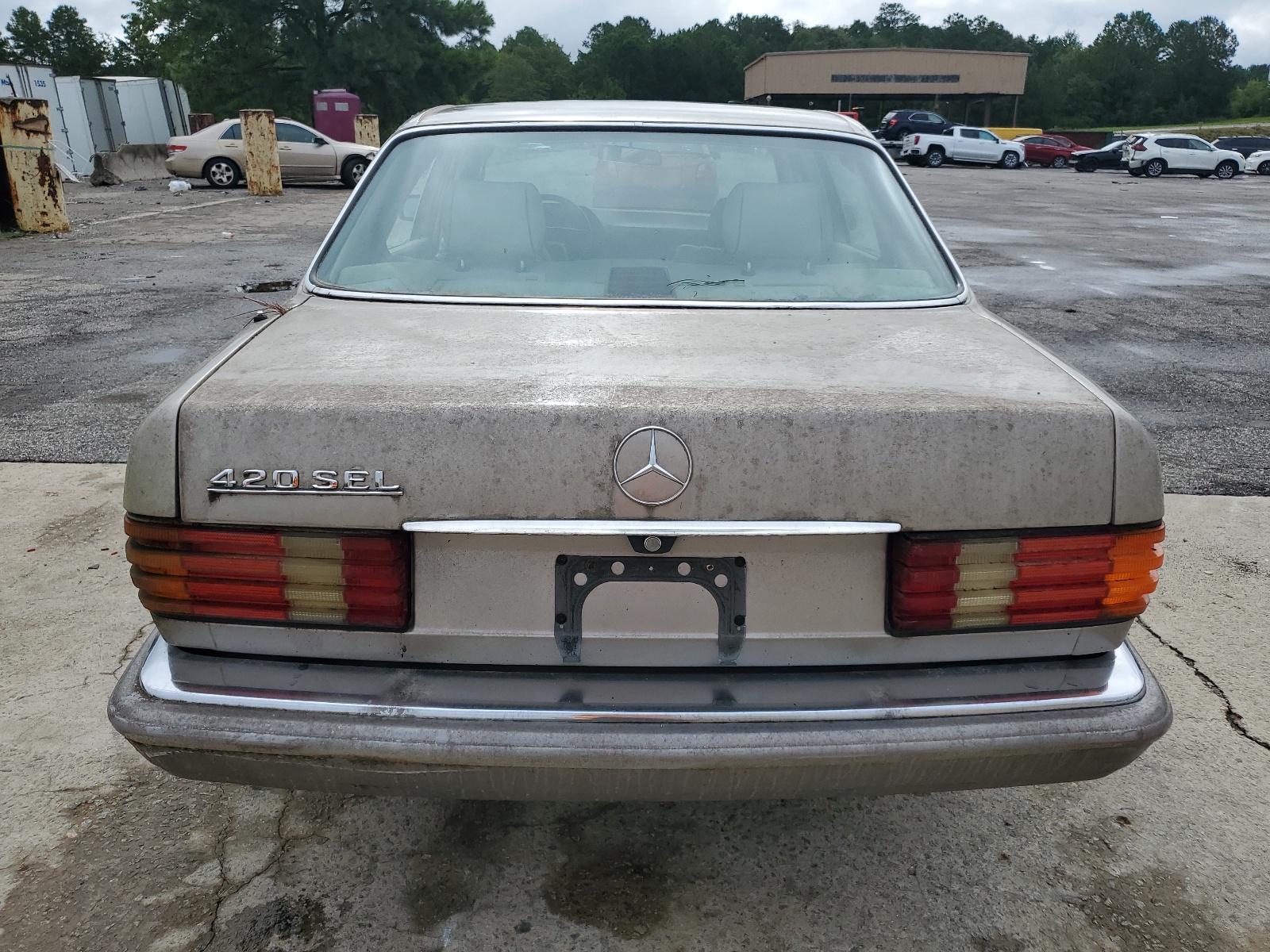 WDBCA35D8JA391352 1988 Mercedes-Benz 420 Sel