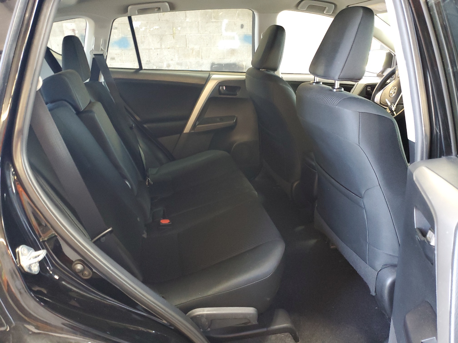 2T3BFREV4GW424352 2016 Toyota Rav4 Le