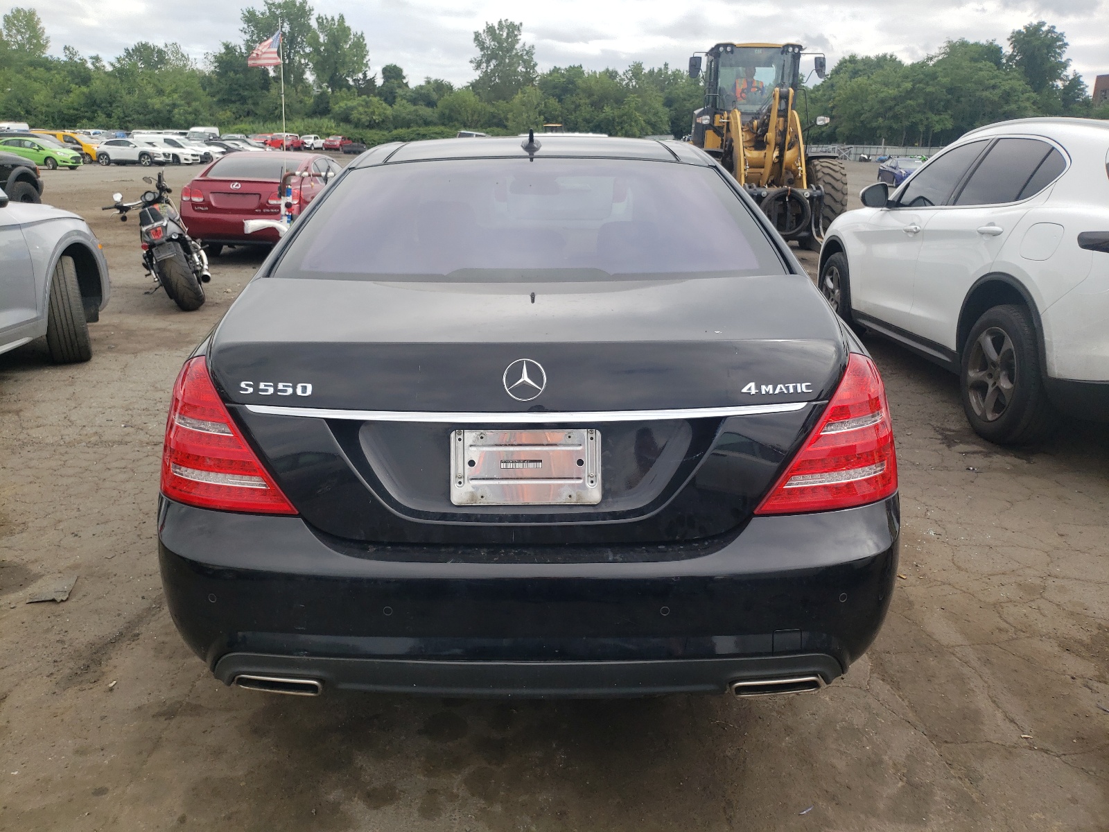 WDDNG8GB7BA381601 2011 Mercedes-Benz S 550 4Matic