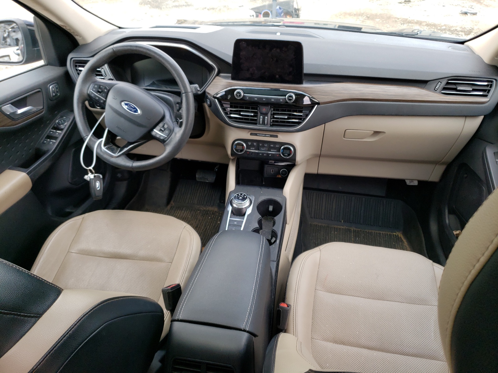 1FMCU9J92LUB64166 2020 Ford Escape Titanium