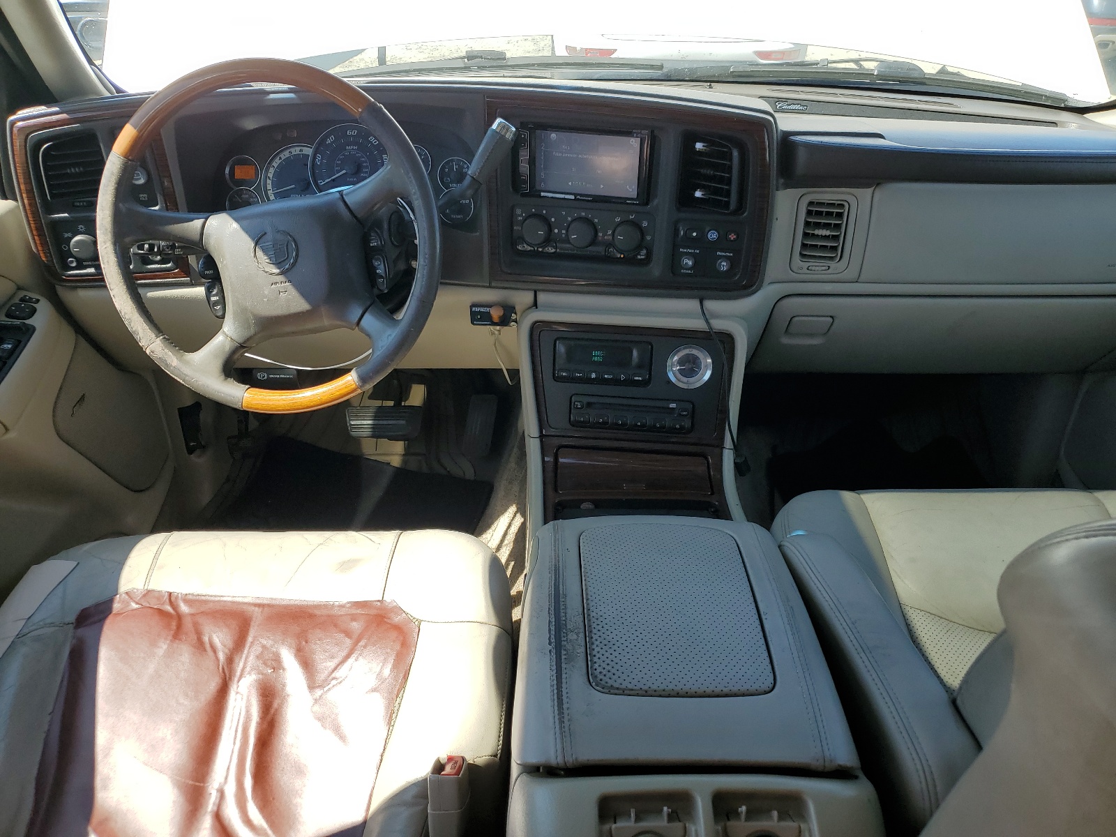 1GYEK63N02R212805 2002 Cadillac Escalade Luxury