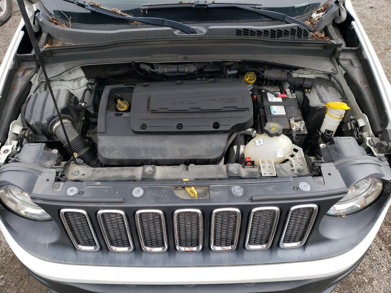 2015 Jeep Renegade Latitude VIN: ZACCJBBH4FPC18776 Lot: 64737364