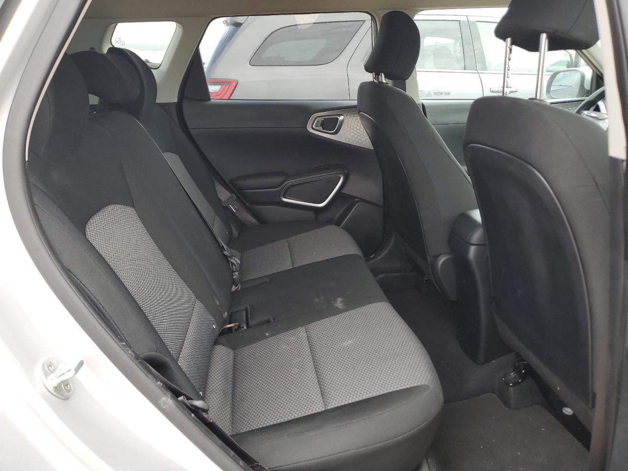 2020 Kia Soul Lx VIN: KNDJ23AUXL7098516 Lot: 64650834