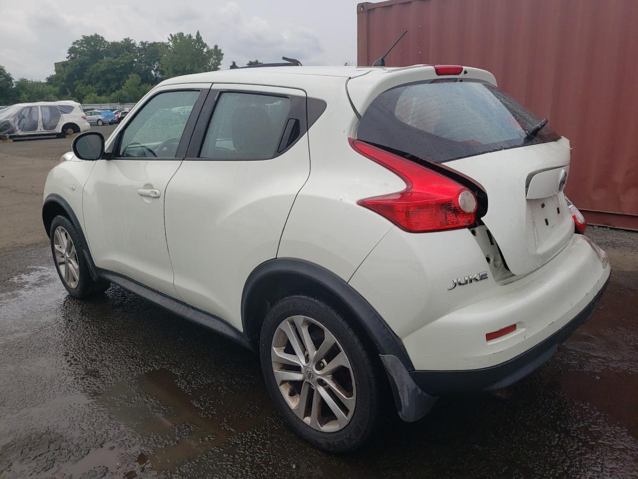 2011 Nissan Juke S VIN: JN8AF5MR8BT002318 Lot: 64681324