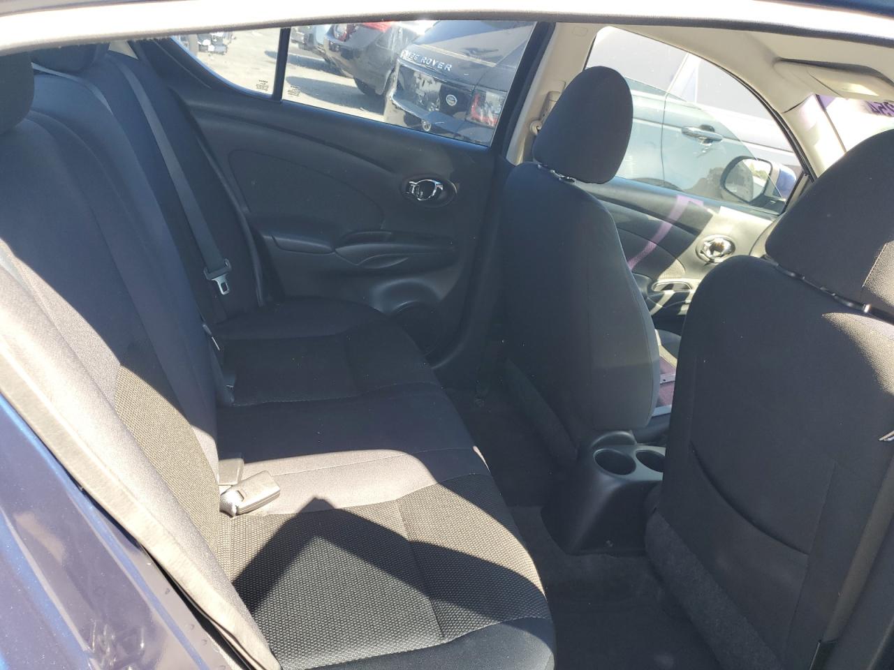 2012 Nissan Versa - Image 10
