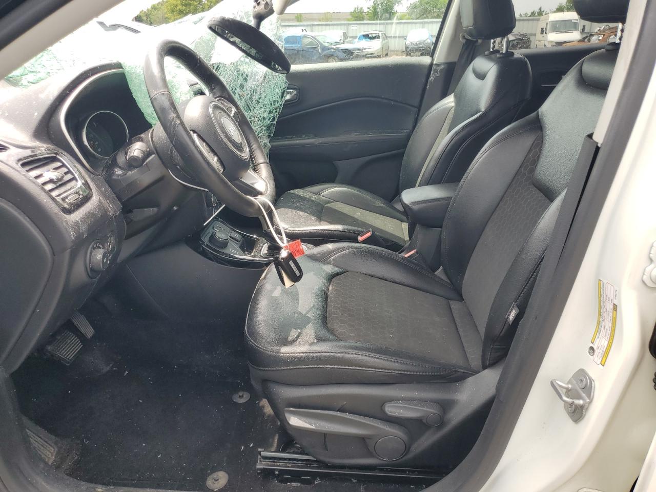 2018 Jeep Compass Latitude VIN: 3C4NJDBB4JT453115 Lot: 63443144