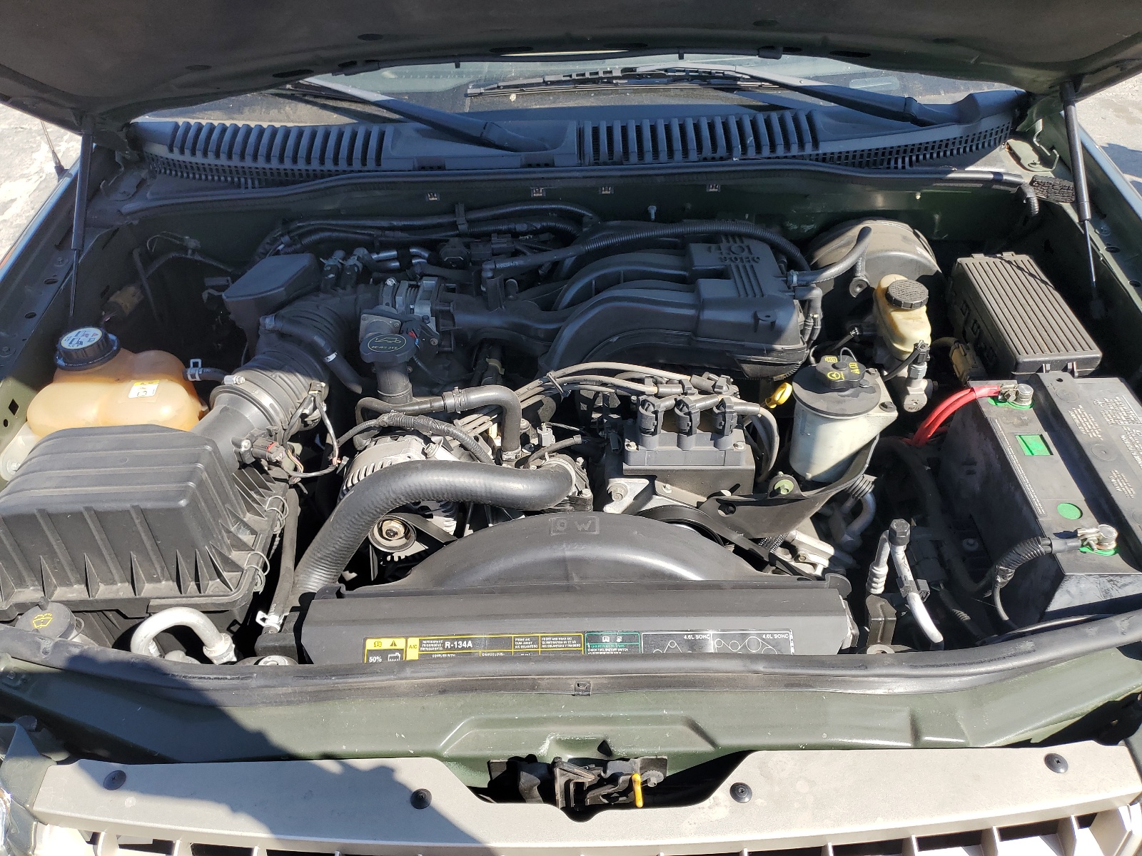 1FMZU64K94UA99244 2004 Ford Explorer Eddie Bauer