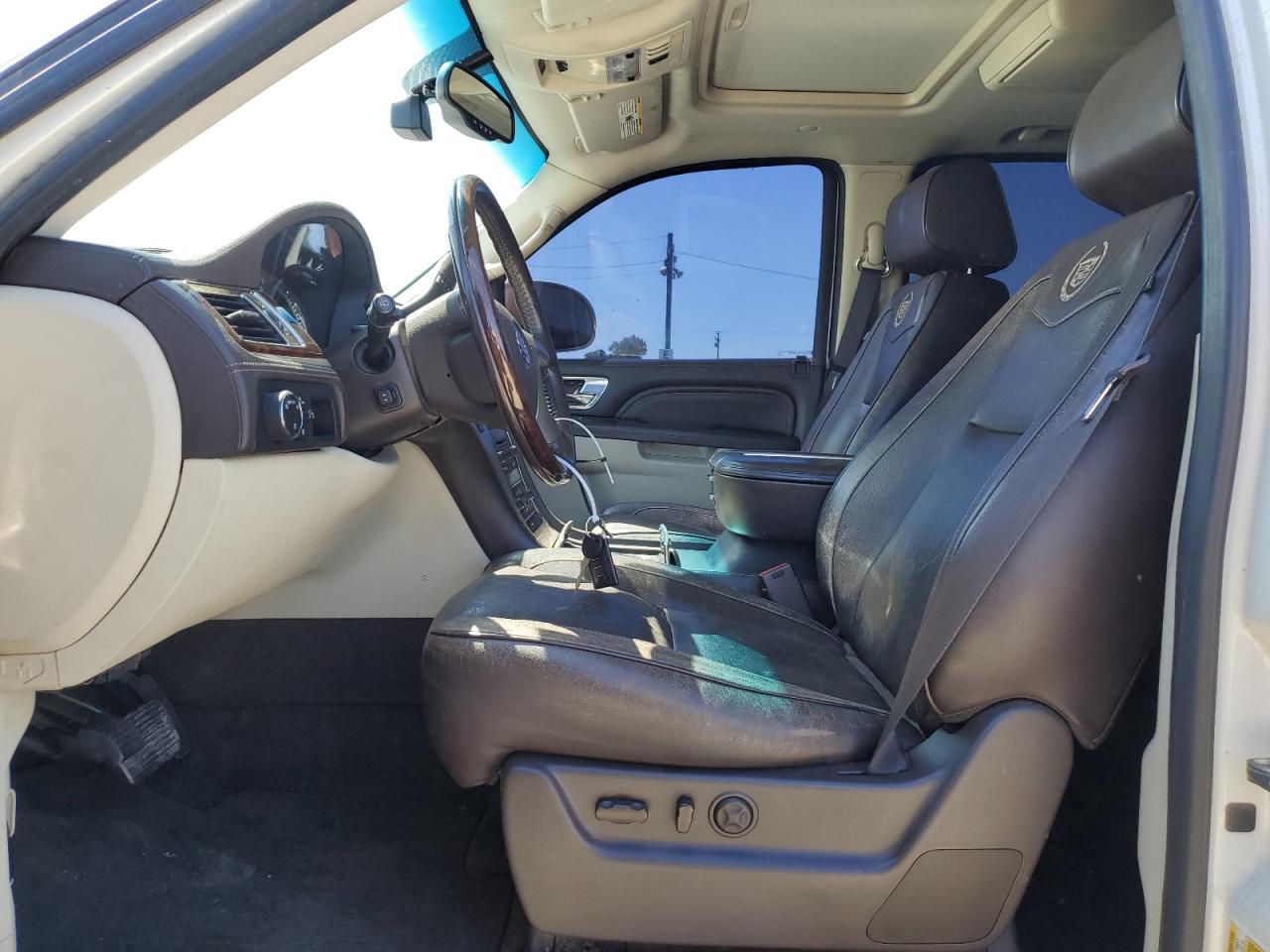 2014 Cadillac Escalade Esv Platinum vin: 1GYS3KEF5ER164480