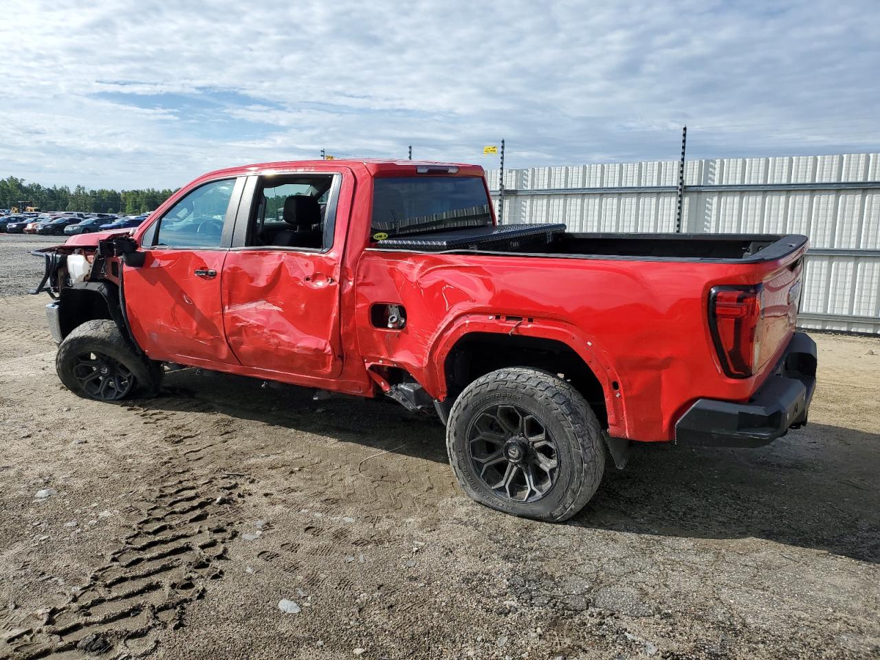 2022 GMC Sierra K2500 Heavy Duty VIN: 1GT49LE73NF225709 Lot: 63643074