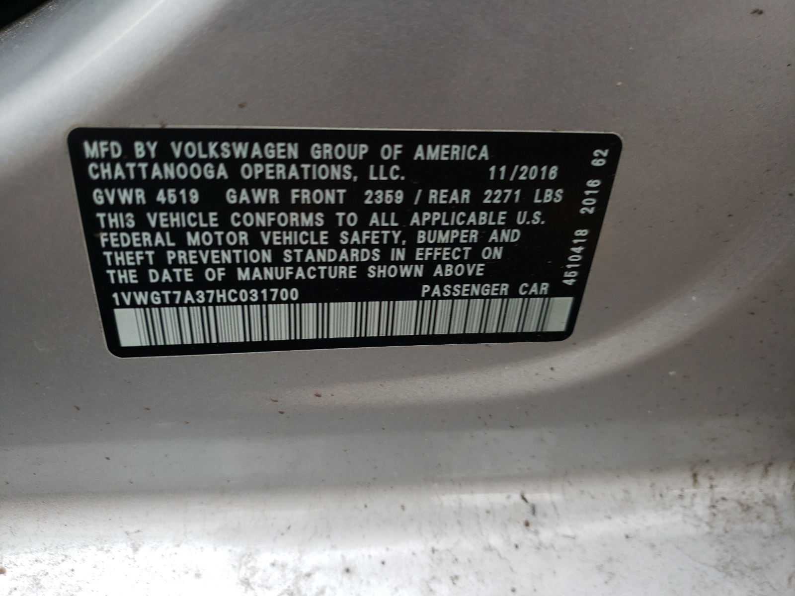 1VWGT7A37HC031700 2017 Volkswagen Passat Se