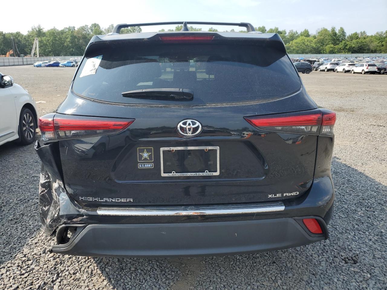 5TDGZRBHXMS160661 2021 Toyota Highlander Xle