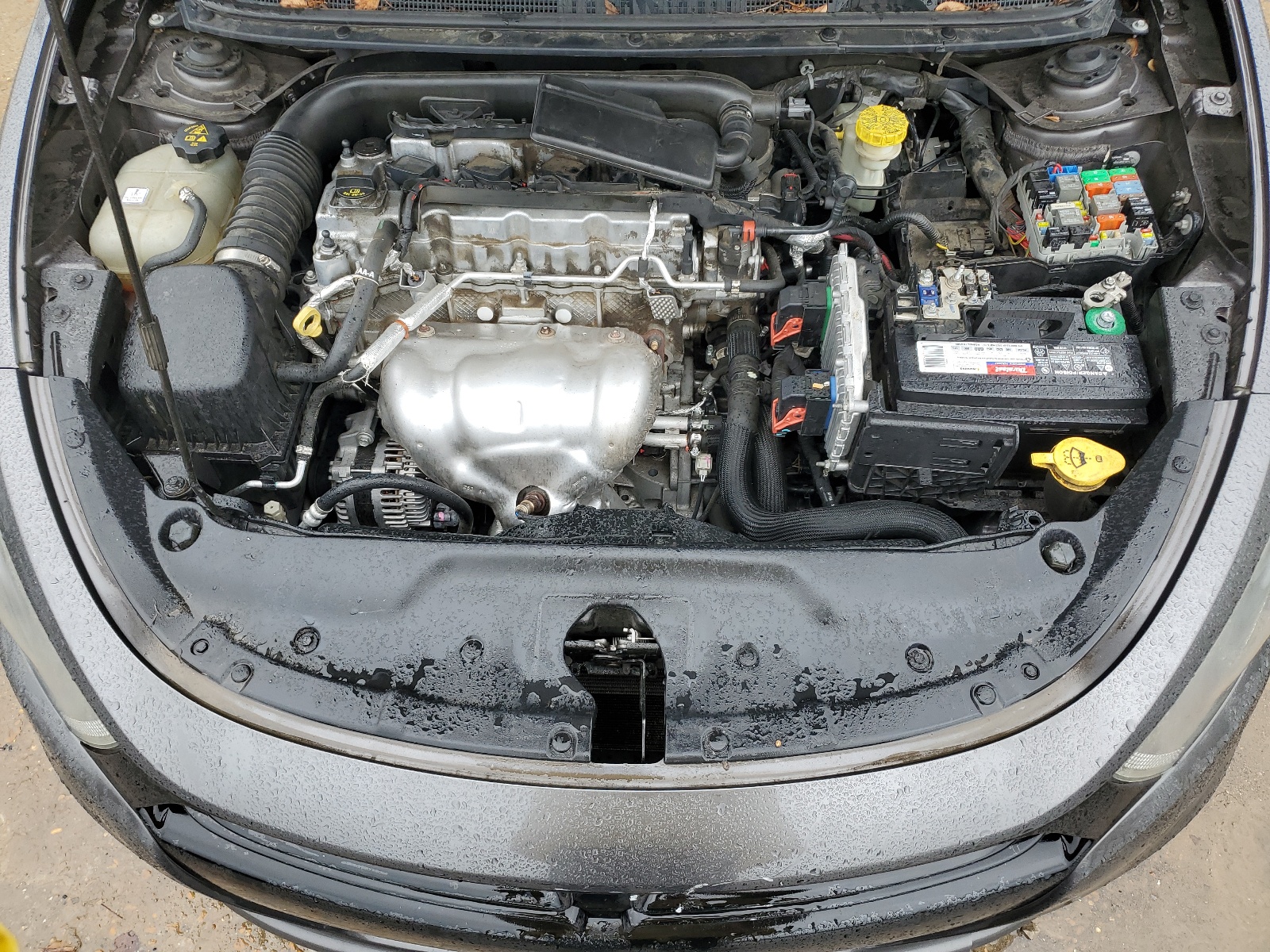 1C3CDFBB9FD174612 2015 Dodge Dart Sxt