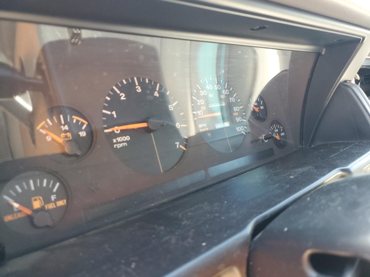 1995 Jeep Grand Cherokee Limited VIN: 1J4GZ78Y2SC721018 Lot: 62105124