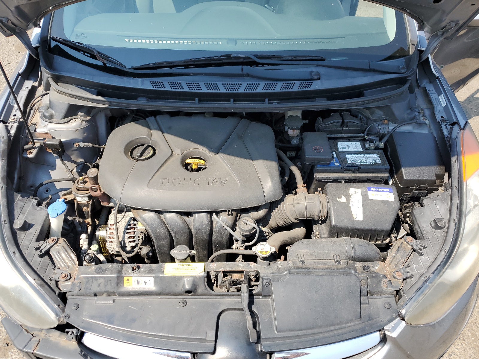 KMHDH4AE4CU393022 2012 Hyundai Elantra Gls