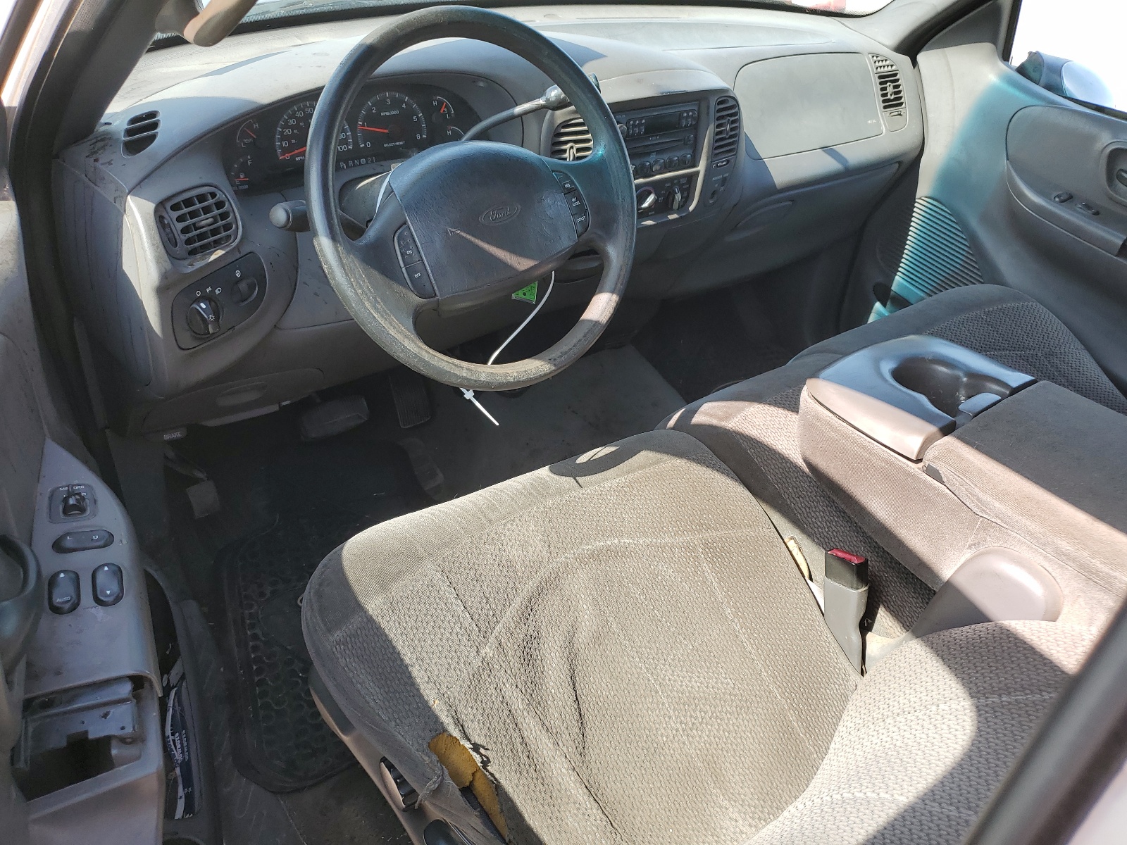 1FTRX07L8YKA34464 2000 Ford F150