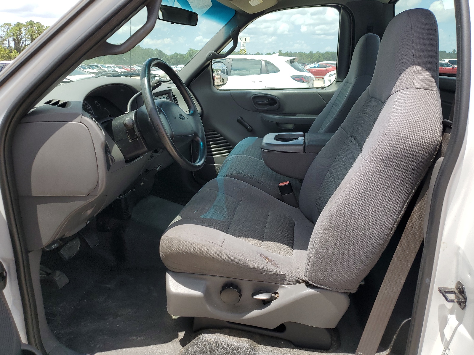 1FTRF17212NA51354 2002 Ford F150