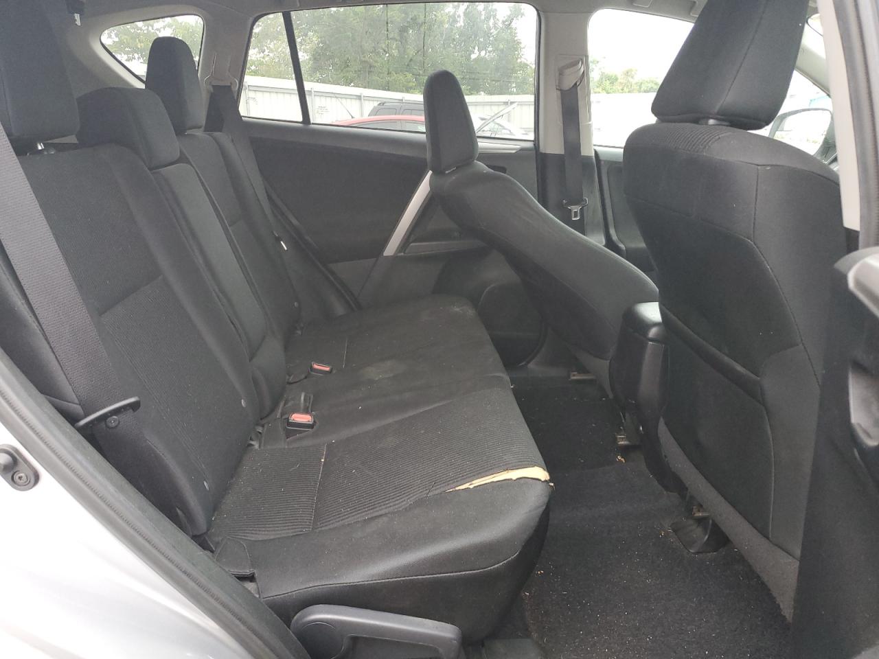 2017 Toyota Rav4 Le VIN: 2T3BFREV1HW676710 Lot: 62881124