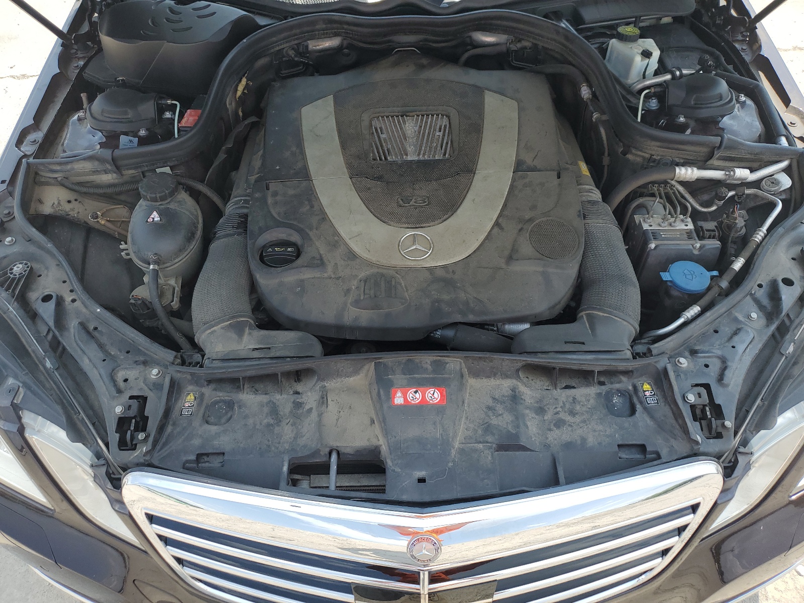 WDDHF9AB7AA128226 2010 Mercedes-Benz E 550 4Matic