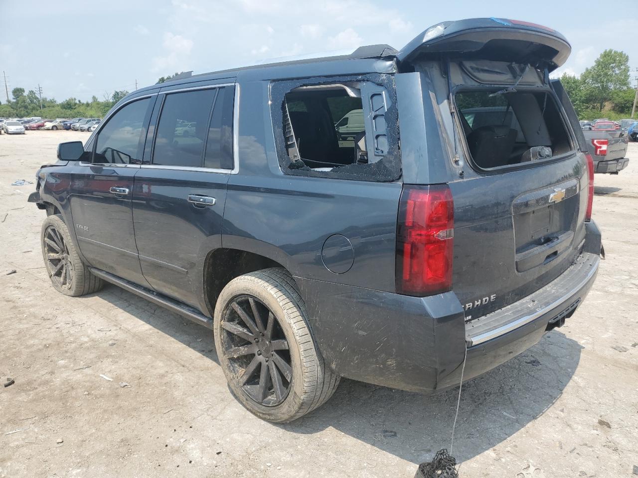 1GNSKCKC6KR265264 2019 CHEVROLET TAHOE - Image 2