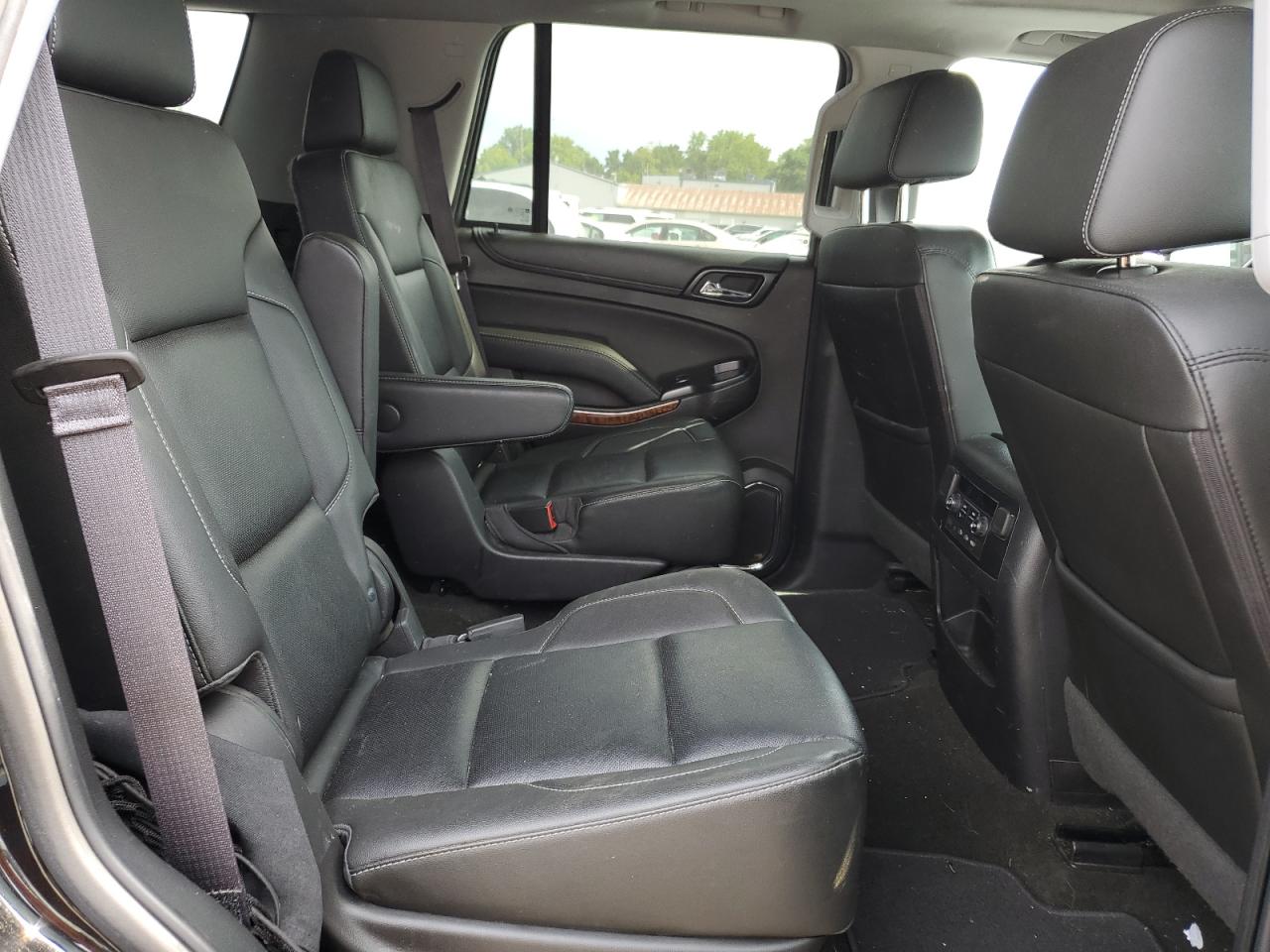 2017 Chevrolet Tahoe K1500 Premier VIN: 1GNSKCKC3HR370563 Lot: 63855954