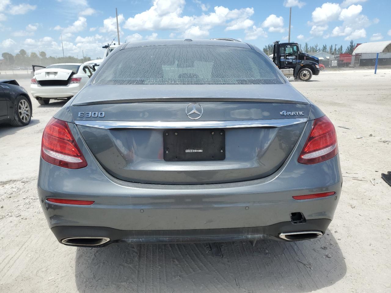 2018 Mercedes-Benz E 300 4Matic VIN: WDDZF4KB8JA470080 Lot: 63397794