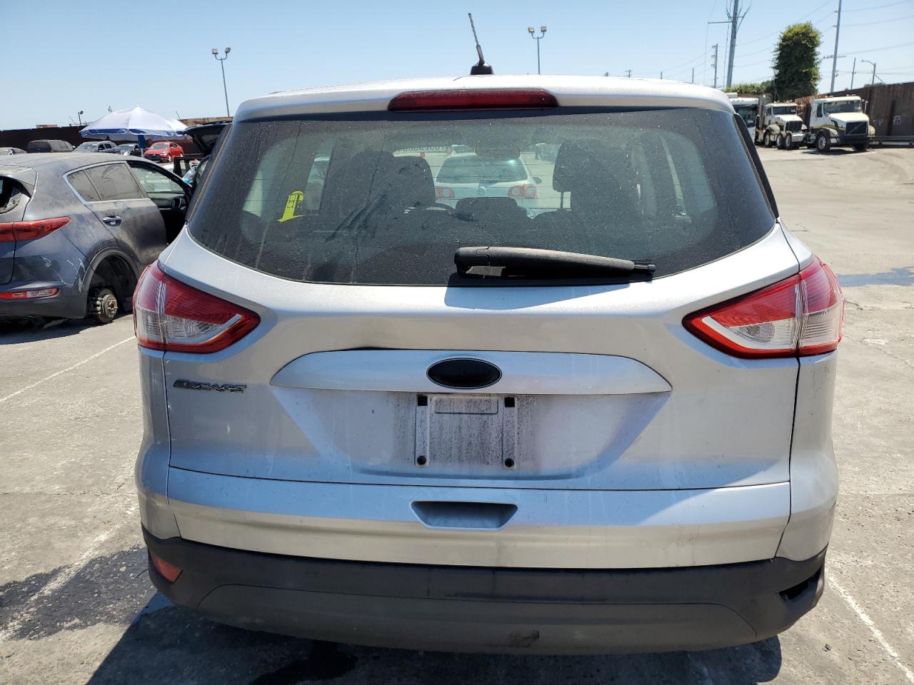 2013 Ford Escape S VIN: 1FMCU0F77DUD18102 Lot: 65293084
