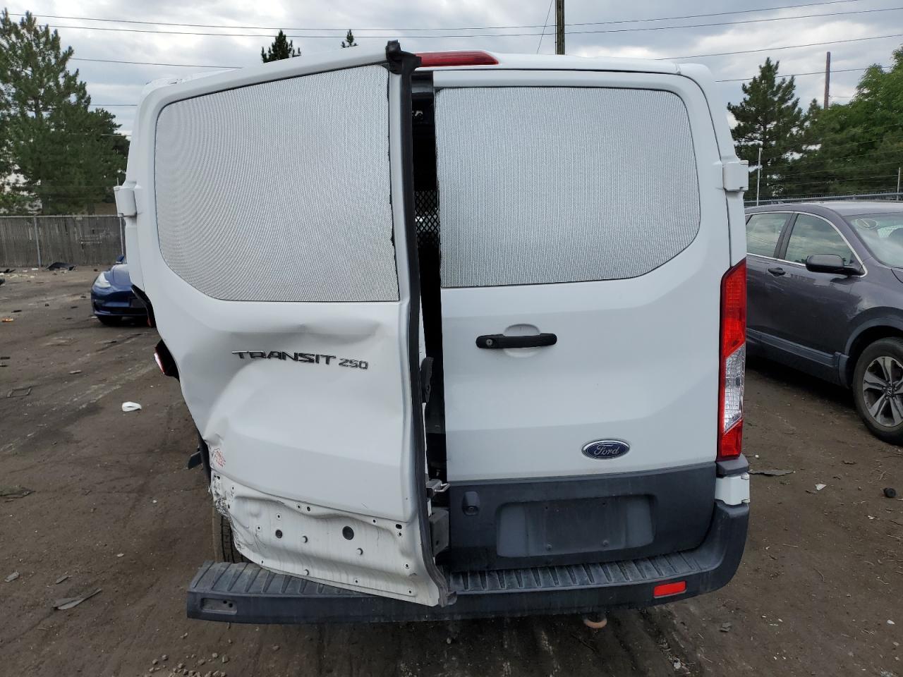 1FTYR1ZM7KKA86337 2019 Ford Transit T-250