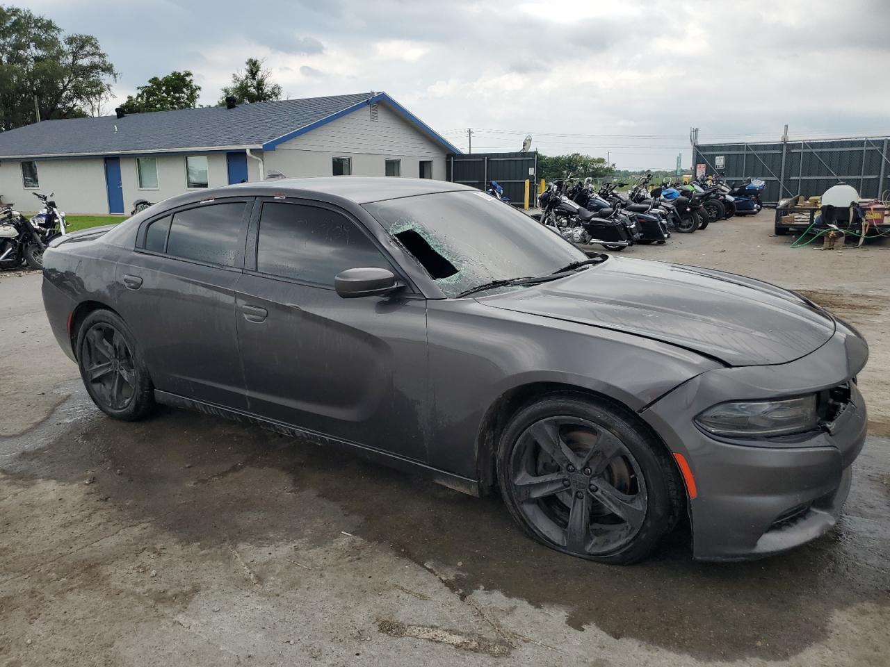 VIN 2C3CDXCT1GH226719 2016 DODGE CHARGER no.4