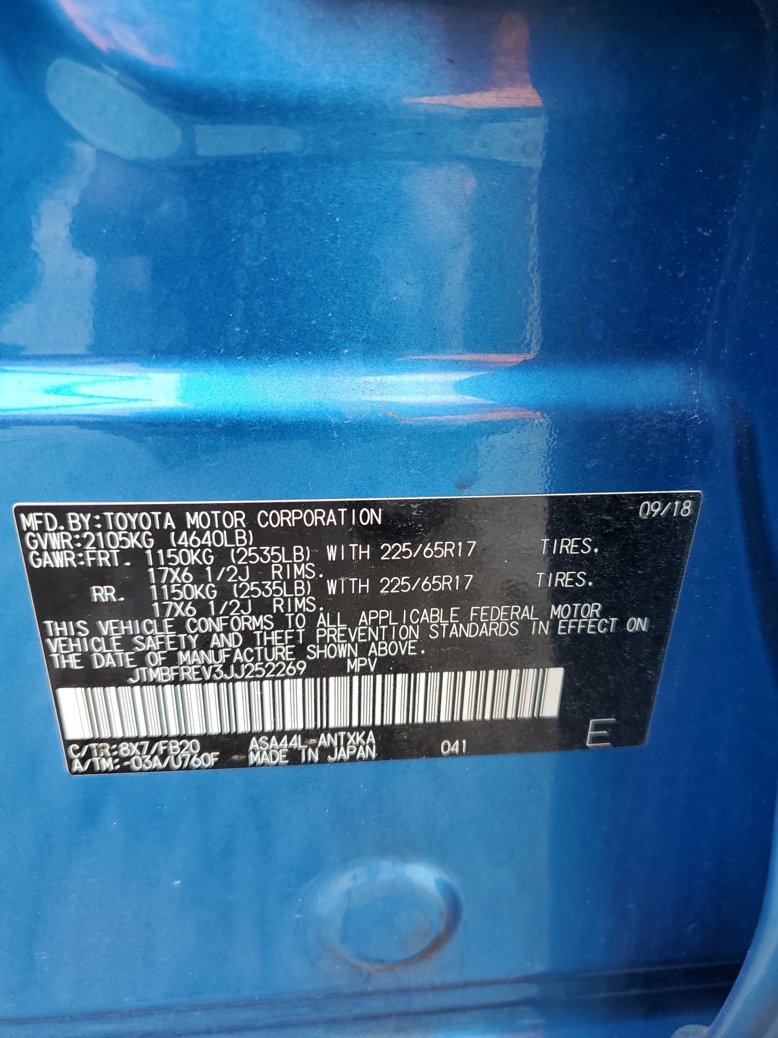 JTMBFREV3JJ252269 2018 Toyota Rav4 Le