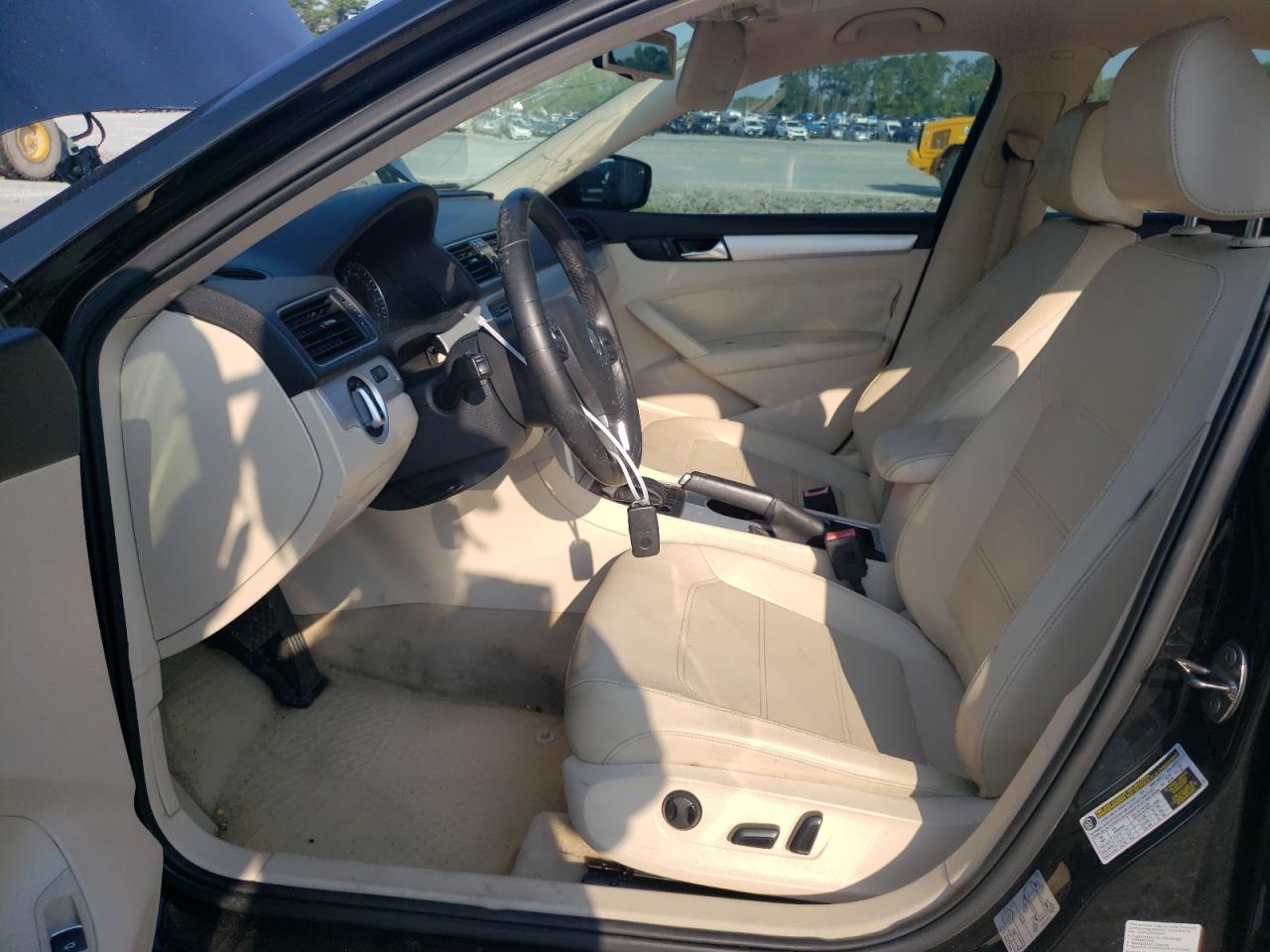 2013 Volkswagen Passat Se VIN: 1VWBH7A30DC011732 Lot: 63174154