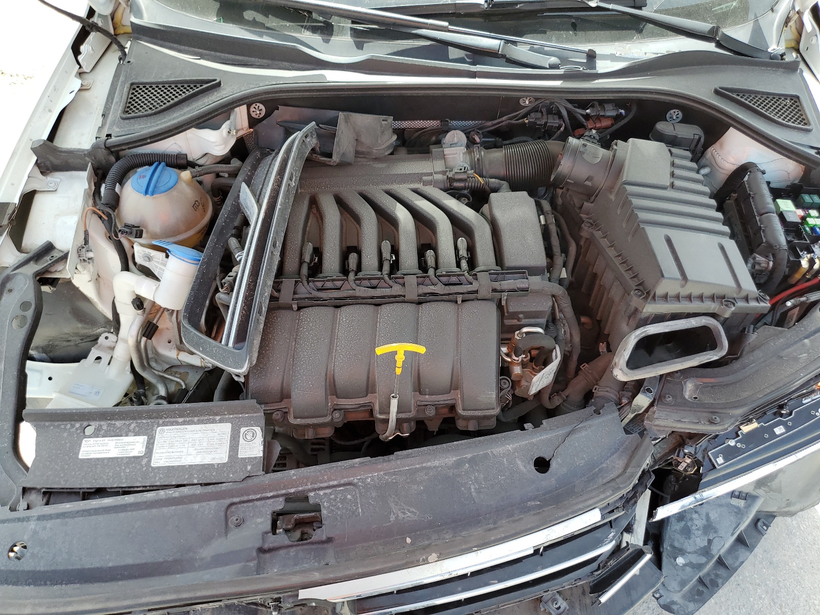 1VWCM7A30HC048009 2017 Volkswagen Passat Sel Premium