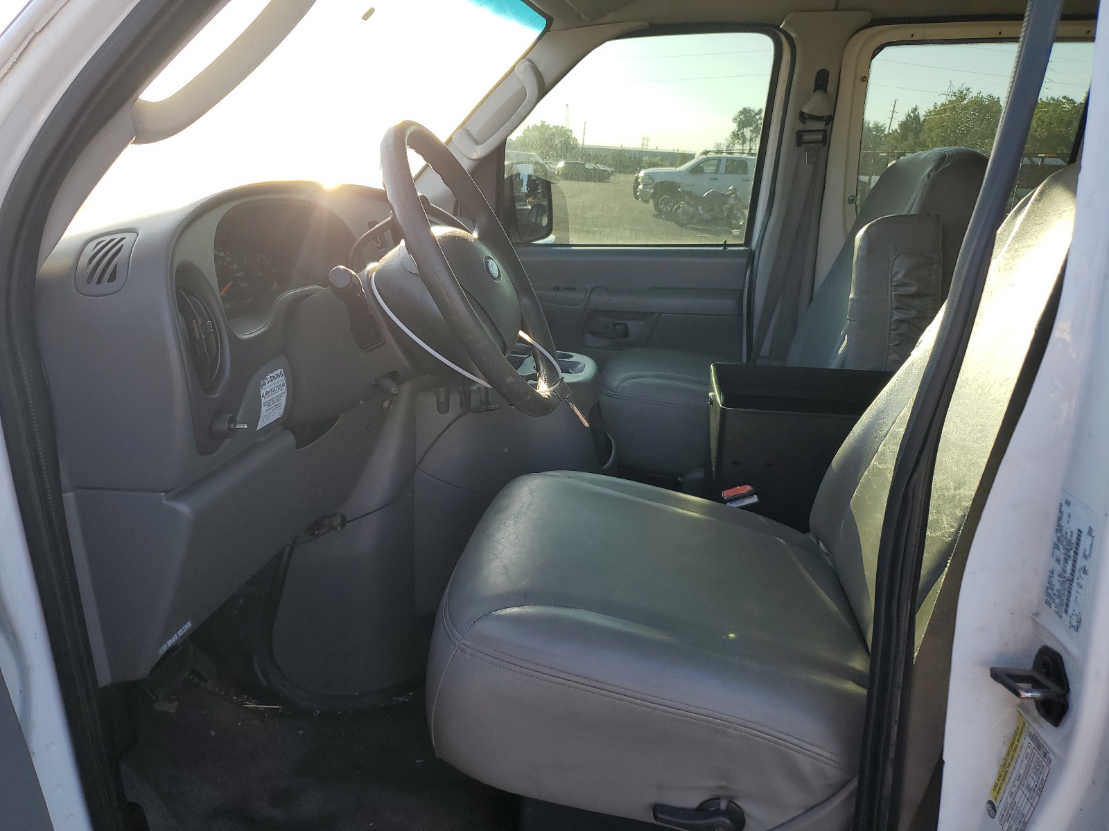 1FTNE24L25HB41068 2005 Ford Econoline E250 Van