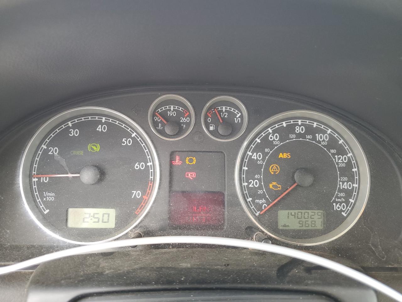 2002 Volkswagen Passat Glx VIN: WVWRH63B92P296243 Lot: 63449224