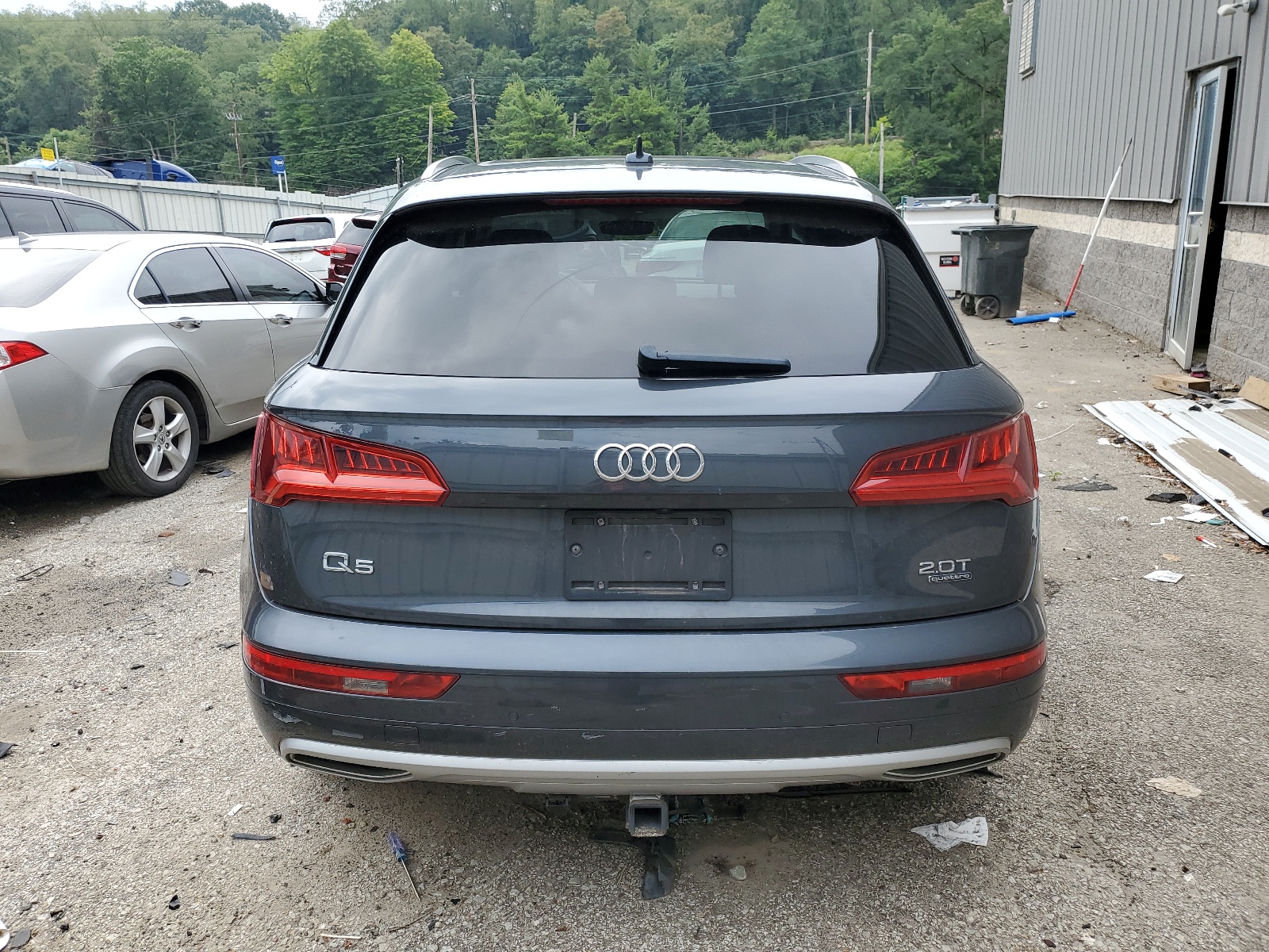 TA1BNAFY9J2137953 2018 Audi Q5 Quattro