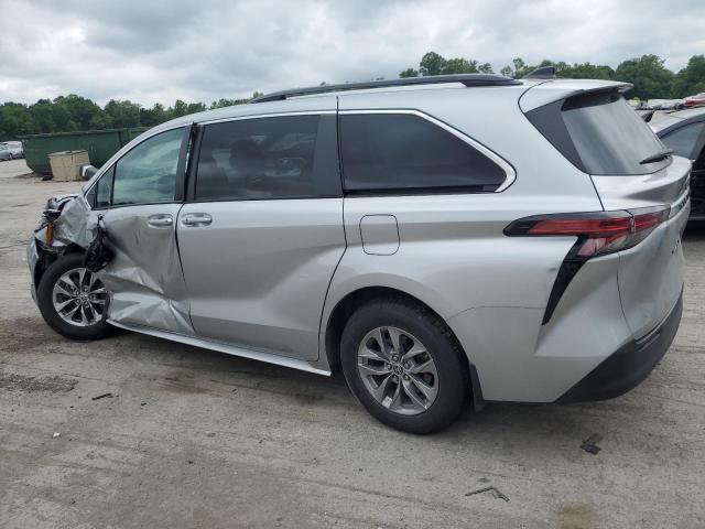 5TDKRKECXNS095409 Toyota All Models SIENNA LE 2