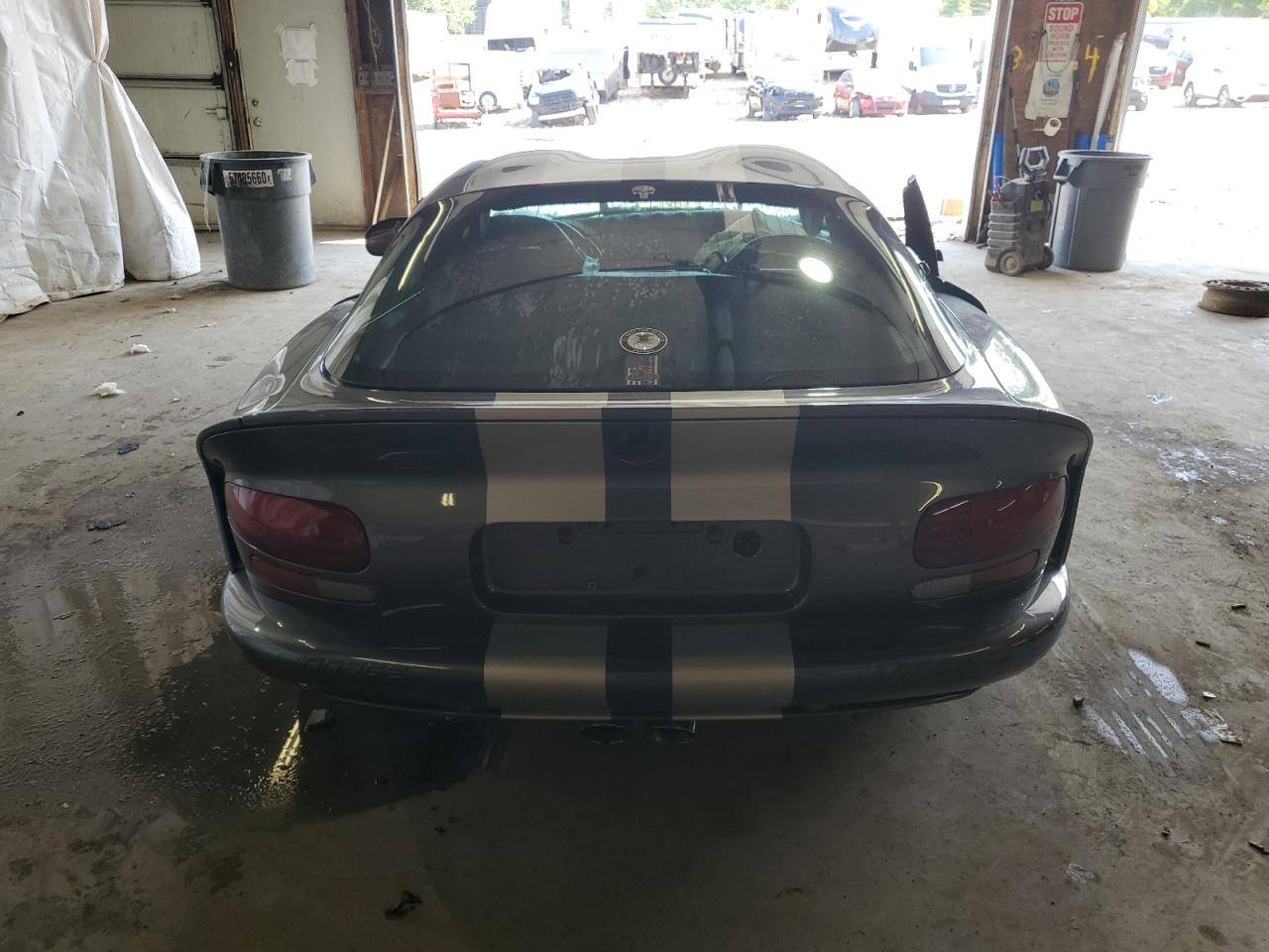 1B3ER69EXYV606564 2000 Dodge Viper Gts