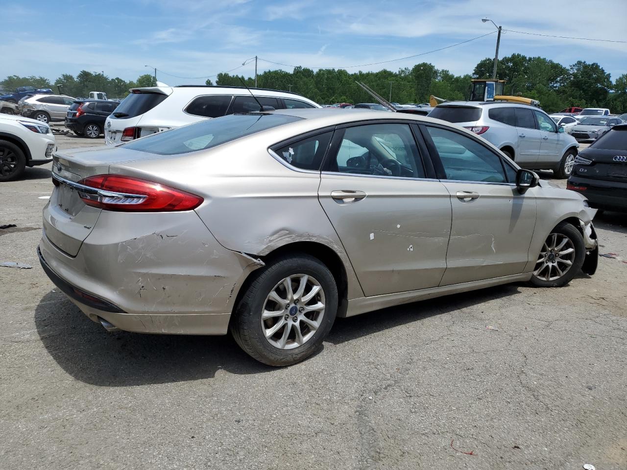 2017 Ford Fusion S VIN: 3FA6P0G77HR185643 Lot: 61291524