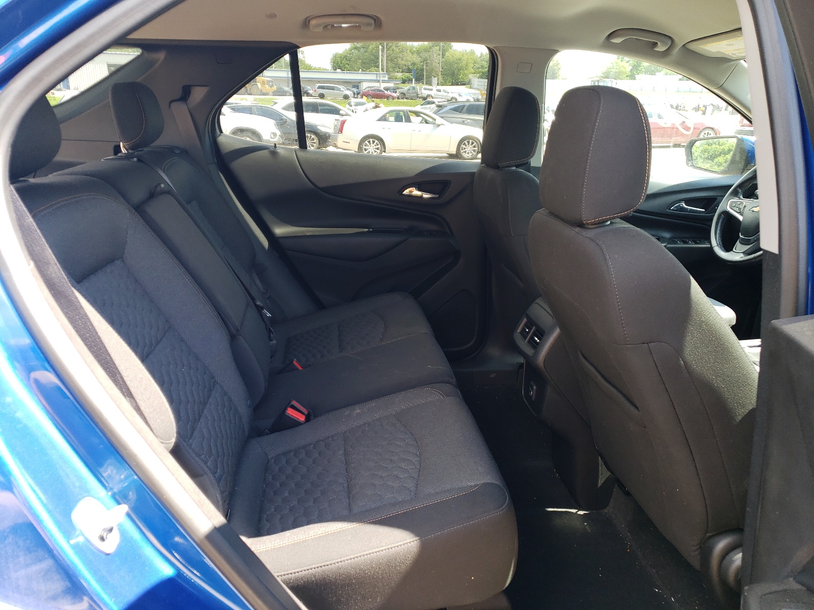 3GNAXKEV1KS521604 2019 Chevrolet Equinox Lt