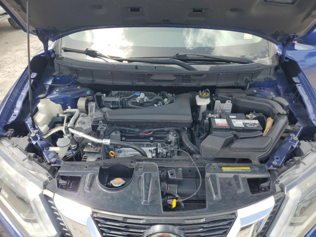2018 Nissan Rogue - Image 12