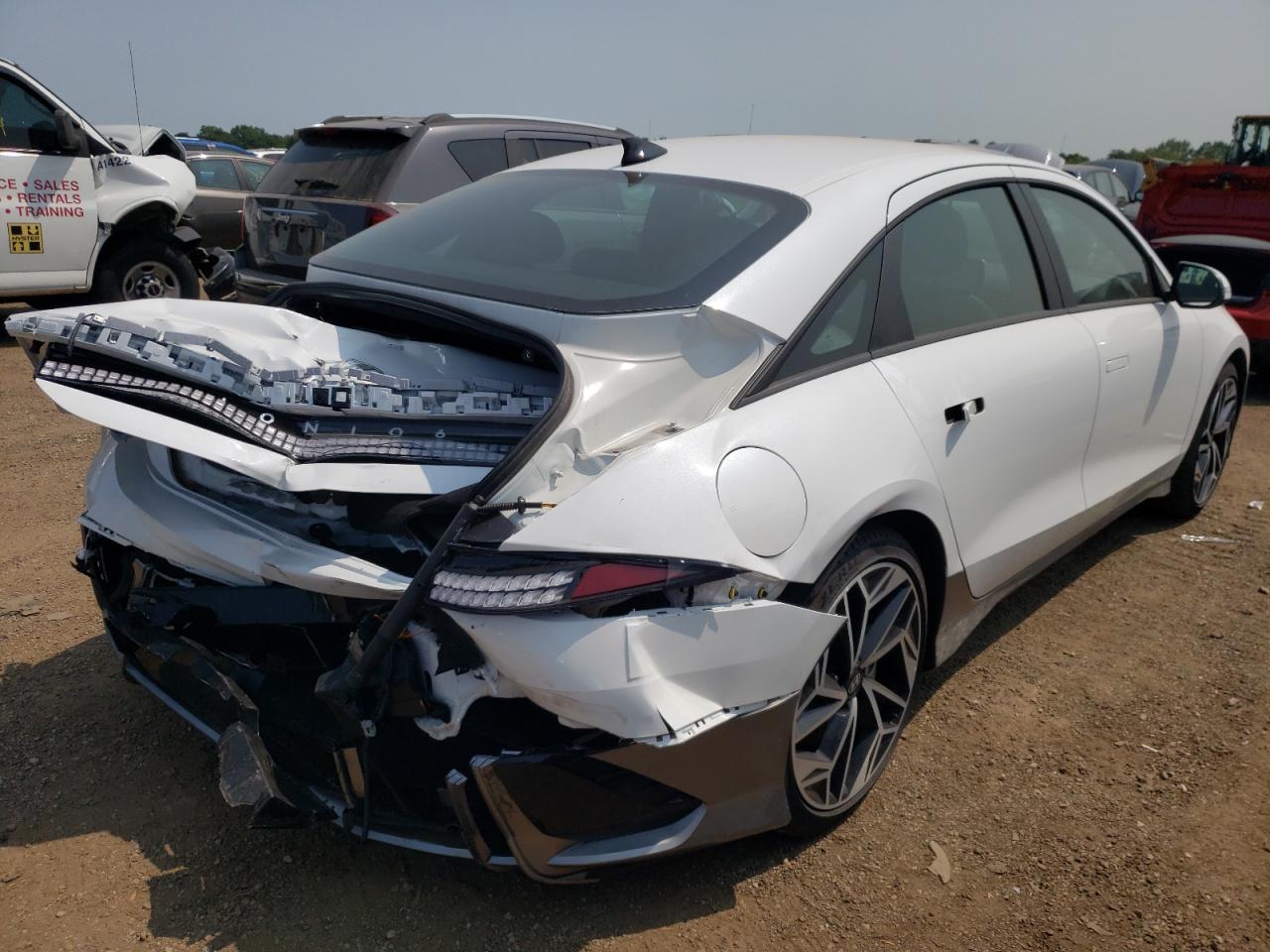 2023 Hyundai Ioniq 6 Sel VIN: KMHM34AC6PA049017 Lot: 63924084