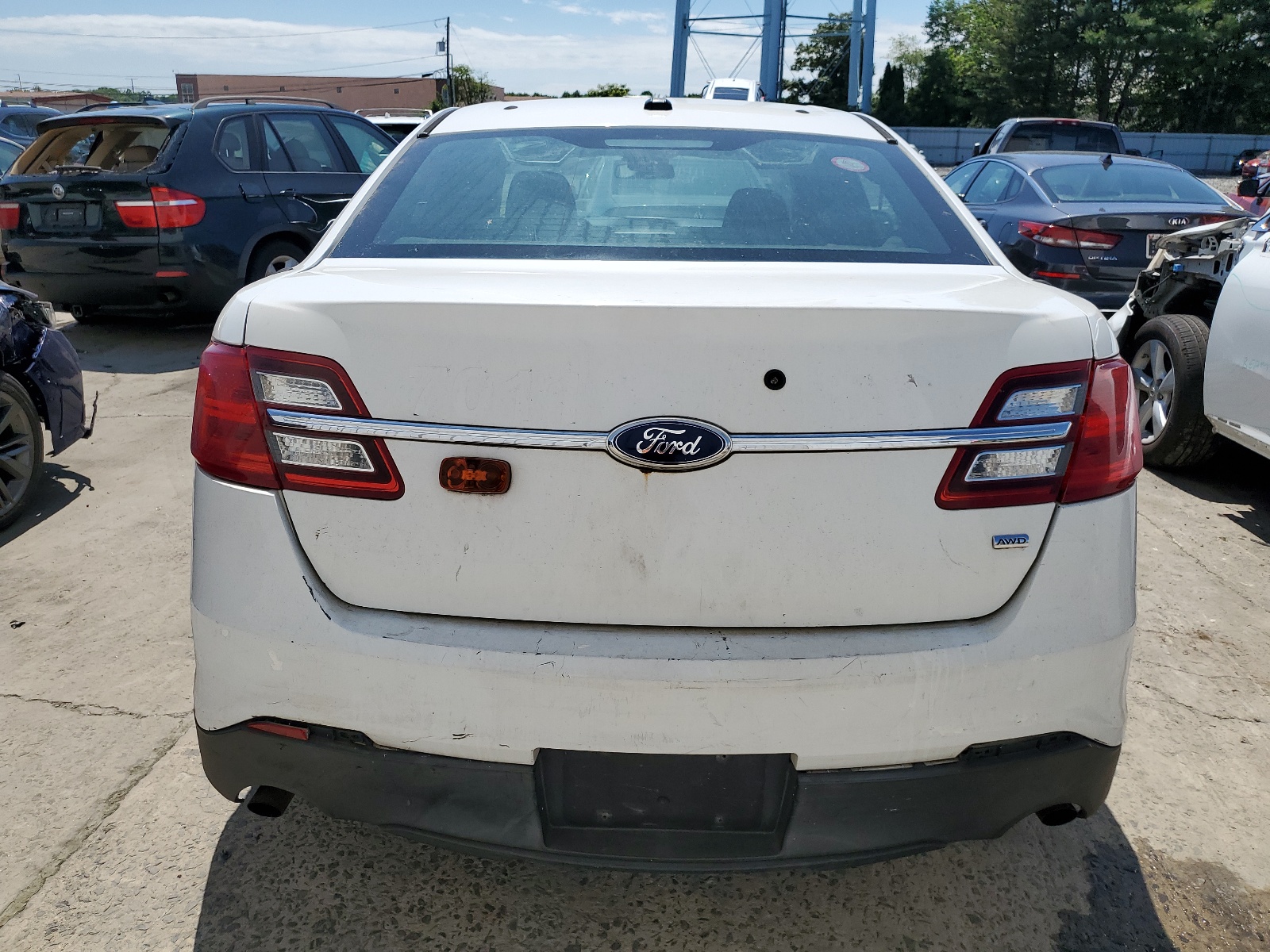 2013 Ford Taurus Police Interceptor vin: 1FAHP2M83DG139214